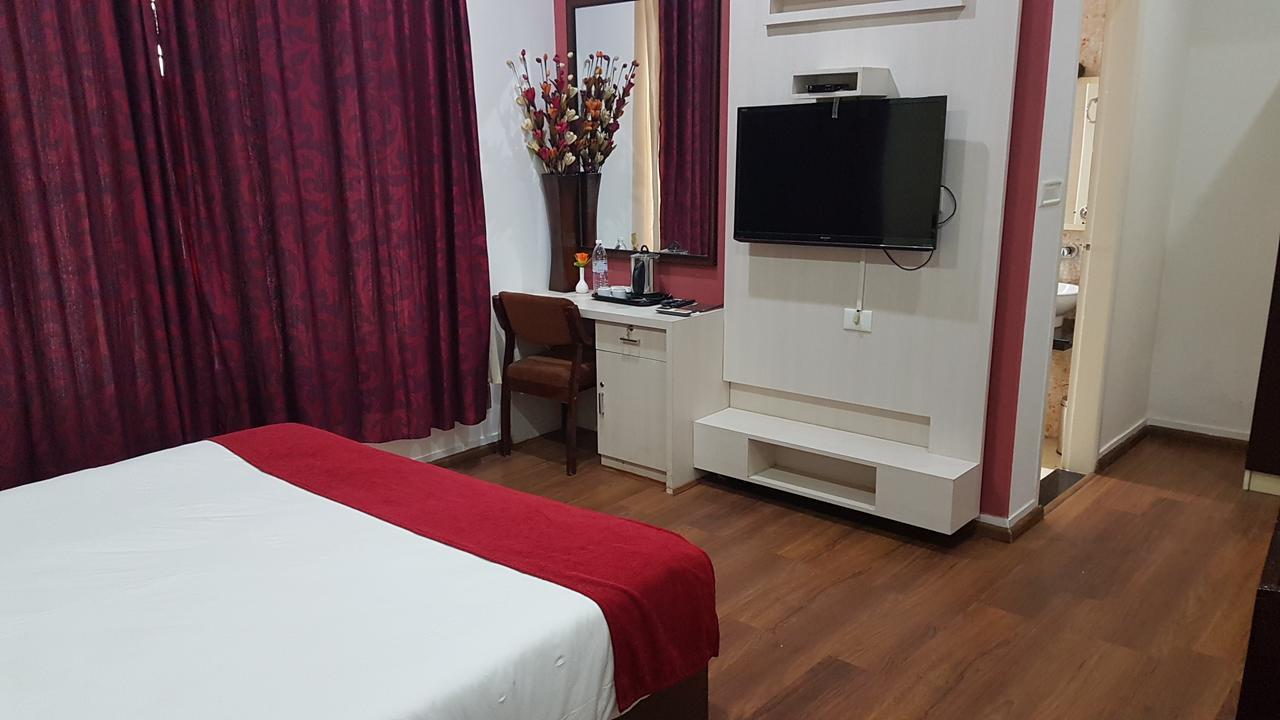 Hotel Xavier'S Residency Kollam Exterior foto
